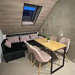 Smeraldo Apartment