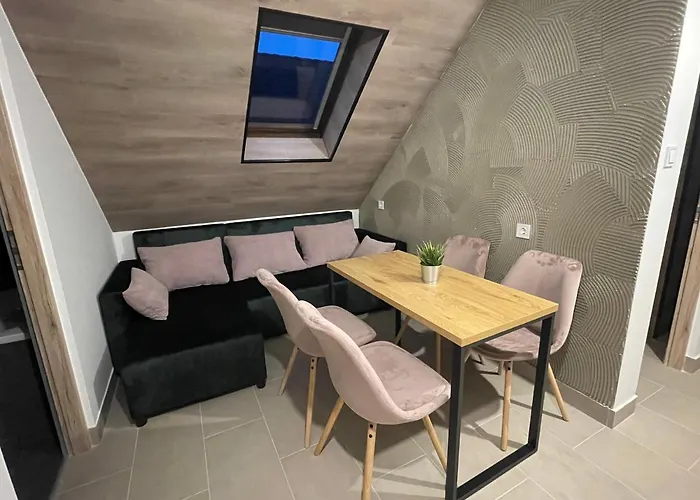 Smeraldo Apartment