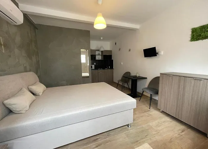Smeraldo Apartment