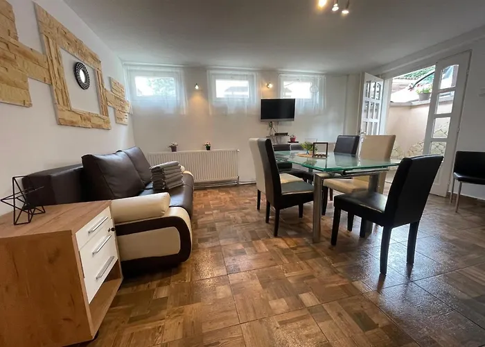 Smeraldo Apartment